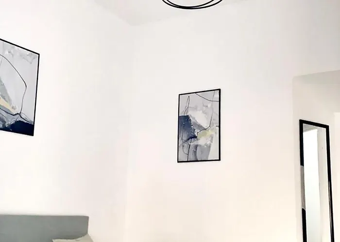 Jara Centro مالقة